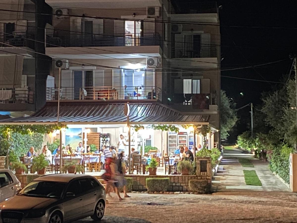 Vangjelis Hotel ヒマラ エクステリア 写真