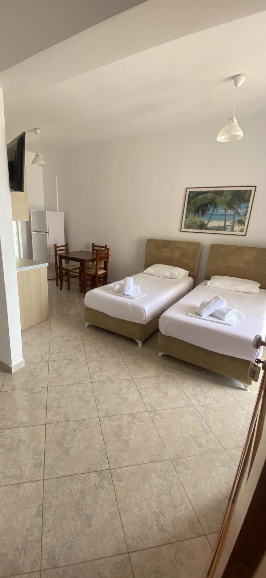 Vangjelis Hotel ヒマラ エクステリア 写真